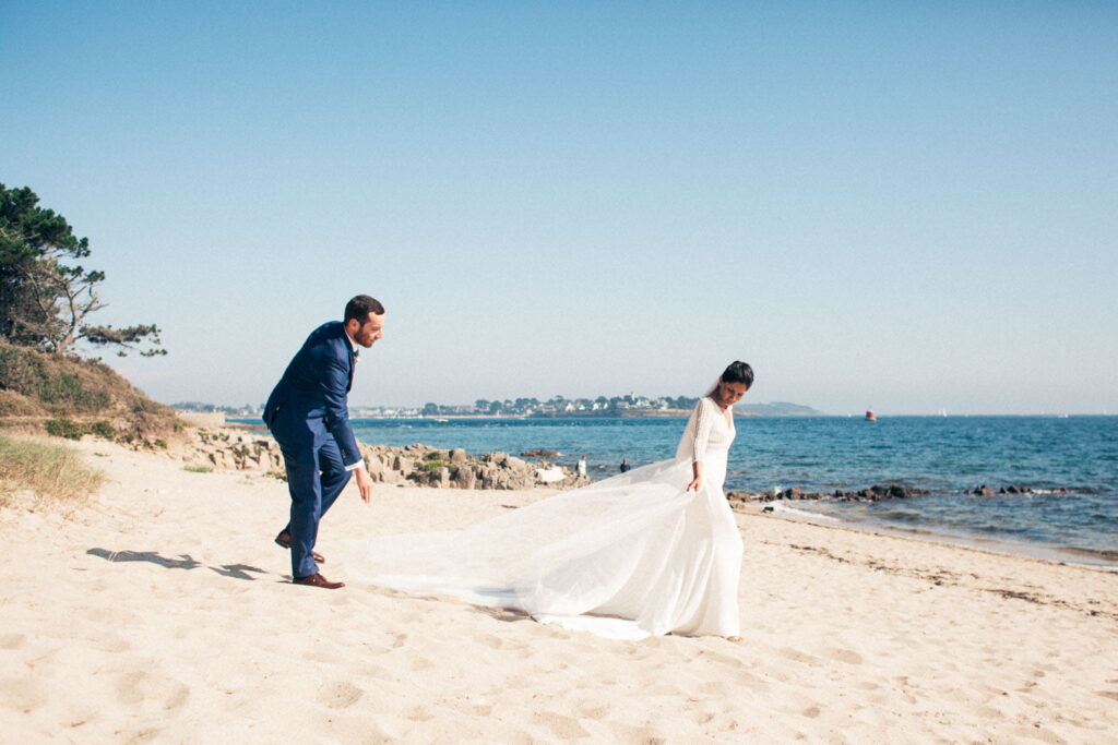 Photo de mariage franco péruvien plage finistere bretagne CharlesRD