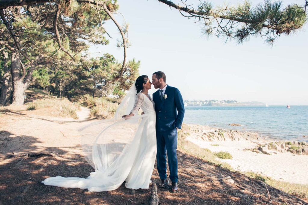 Photo de mariage franco péruvien plage finistere bretagne CharlesRD