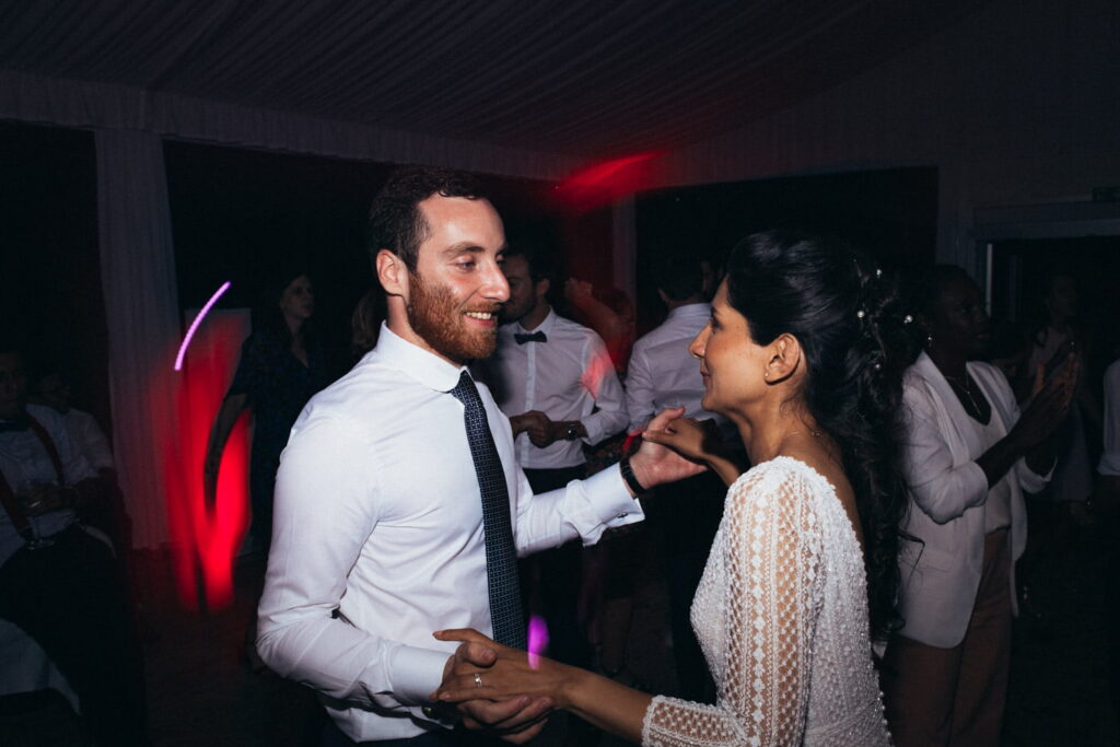 Photo de cocktails et soirée de mariage franco péruvien plage finistere bretagne CharlesRD