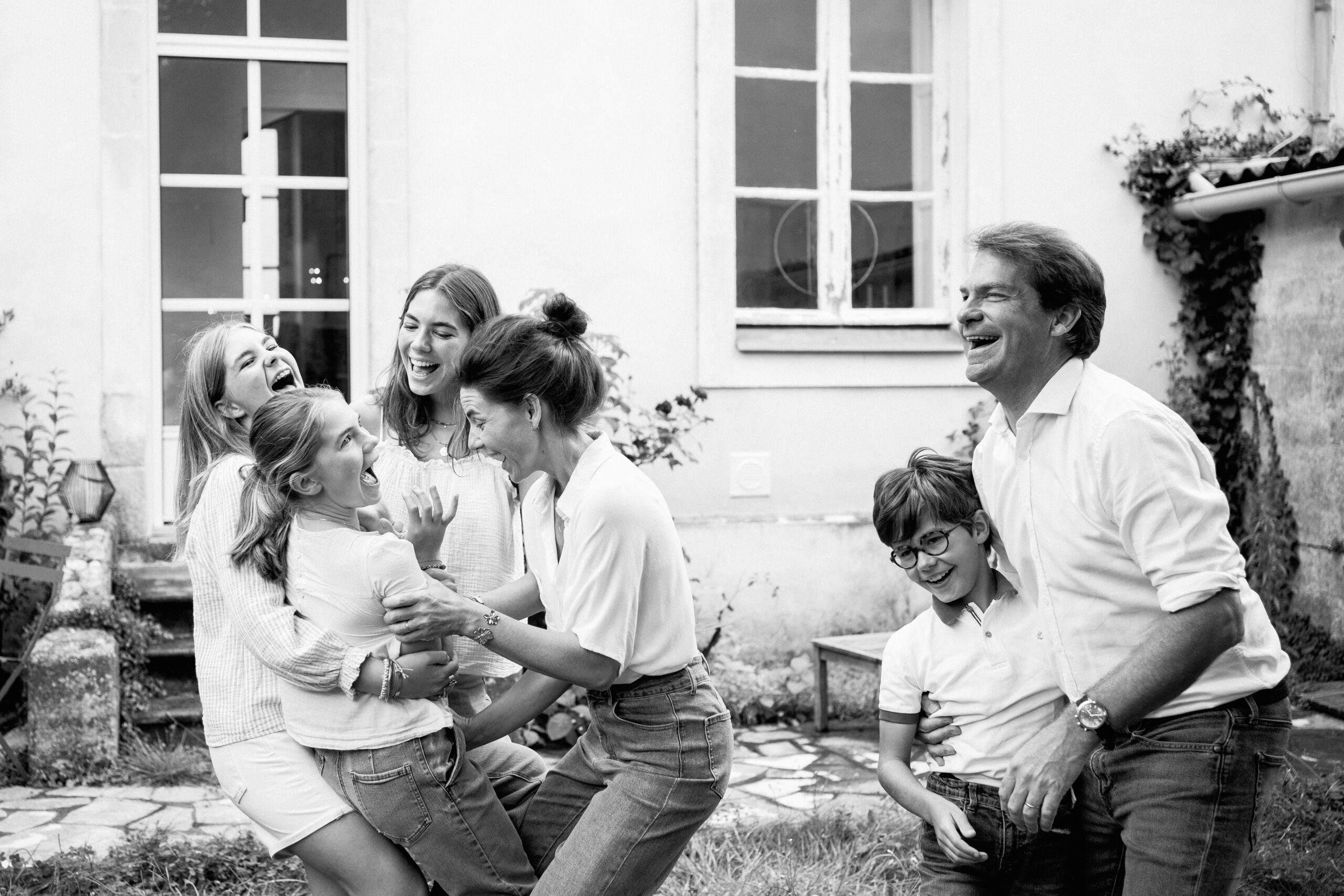 Les 5 avantages d’un shooting photo en famille à domicile près de Nantes